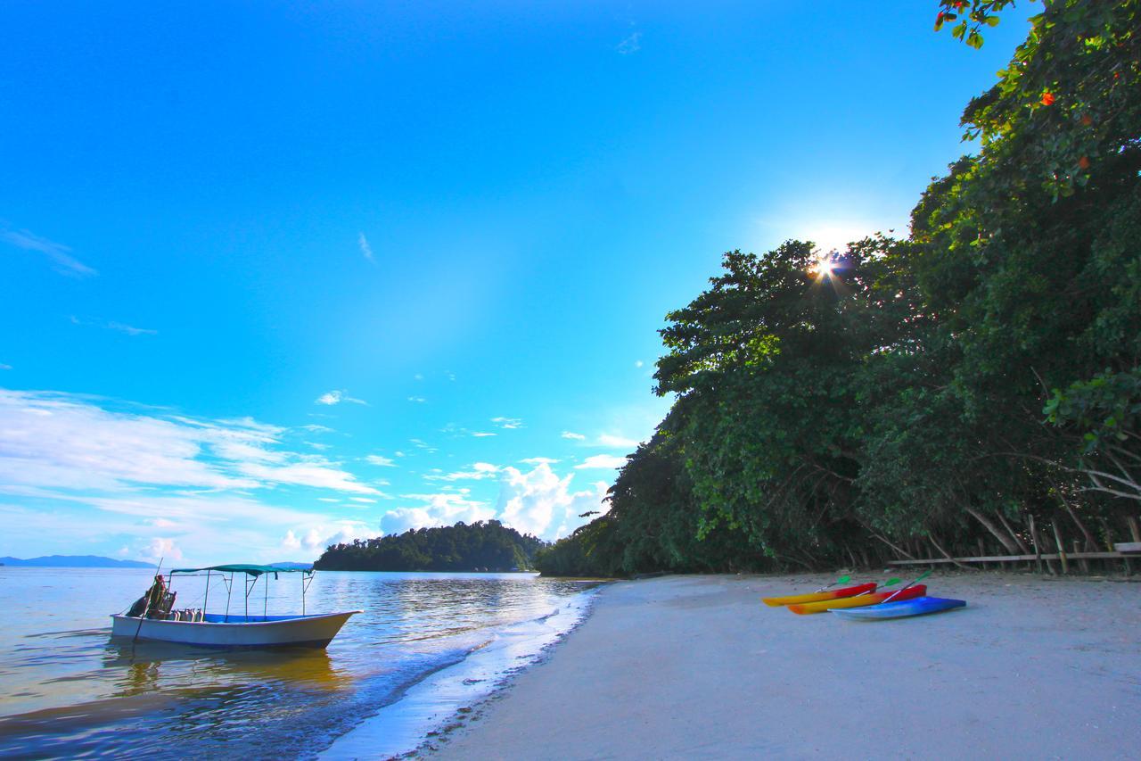 Rabia Waiwo Dive Resort Raja Ampat מראה חיצוני תמונה